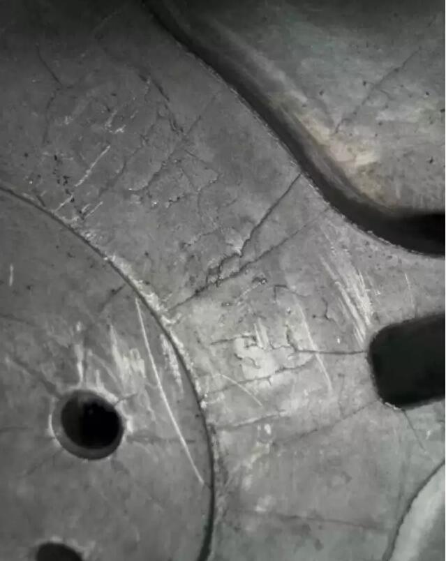 鋁合金壓鑄廠對于鋁合金壓鑄件主要缺陷的發(fā)現和防治 鋁合金壓鑄廠對于鋁合金壓鑄件主要缺陷的發(fā)現和防治