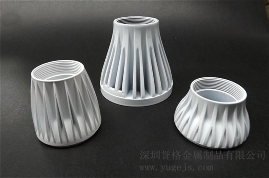 鋁合金散熱片——決定LED燈性能、壽命的重要部件 鋁合金散熱片——決定LED燈性能、壽命的重要部件